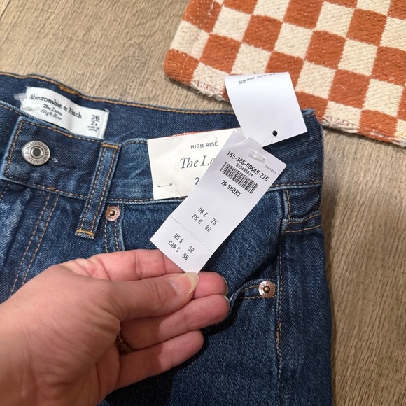 Abercrombie & Fitch High-Rise Blue Jeans Classic Fit NWT - Picture 3 of 4